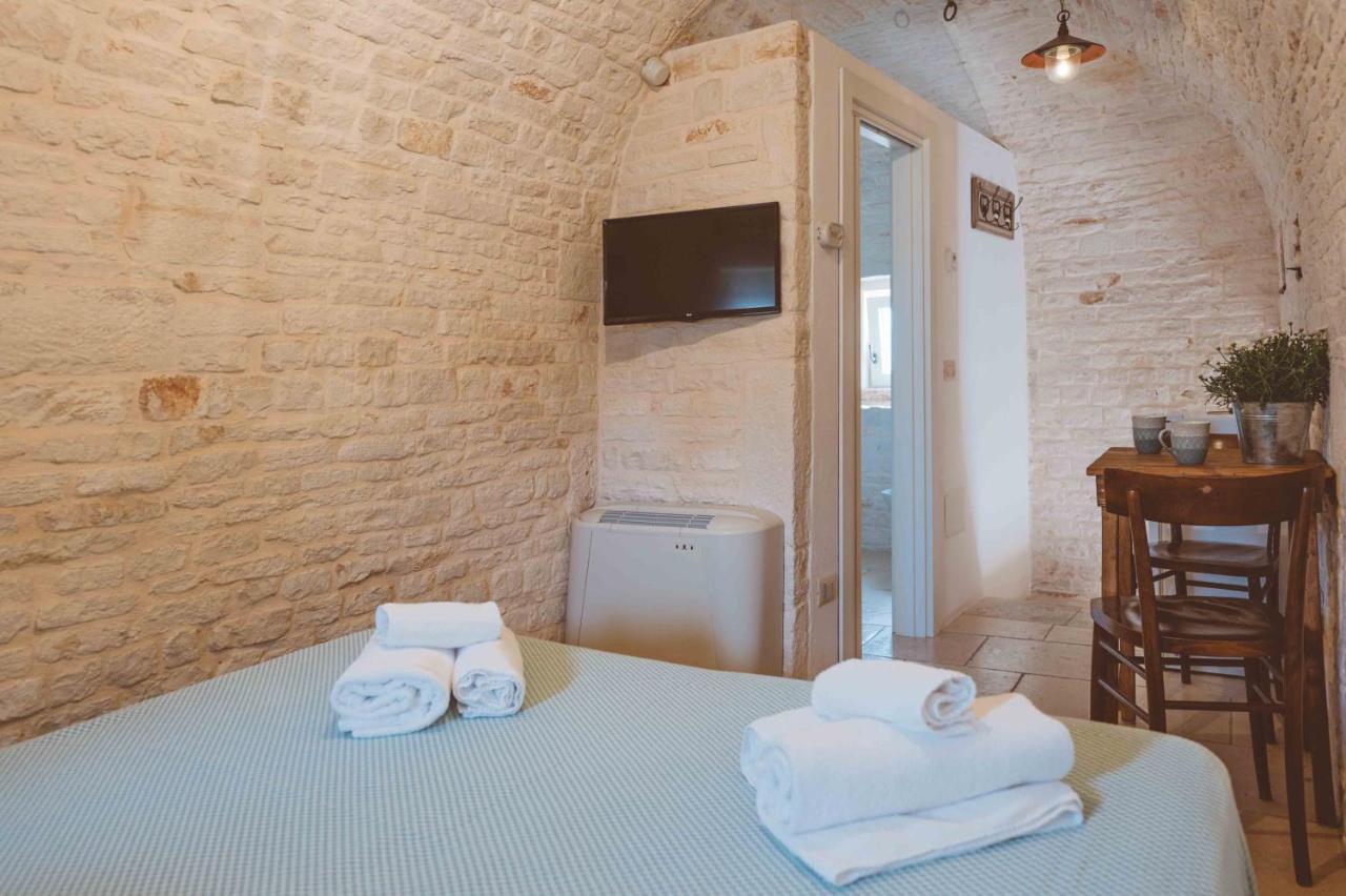 Trulli Lithos Suite Alberobello Bagian luar foto